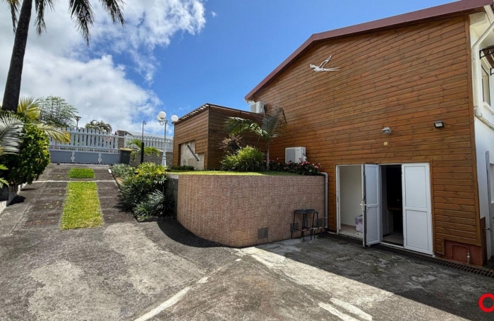 Vente Maison 100m&sup2; 4 pi&#232;ces Sainte Suzanne