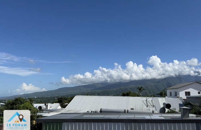 SAINT PIERRE - 97410 -TERRAIN PLAT BIEN PROPORTIONNÉ - POTENTIEL INDÉNIABLE