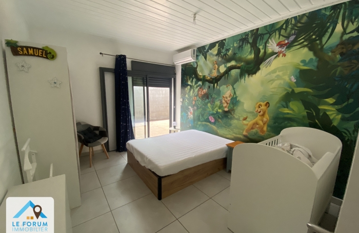 SAINT JOSEPH 97480 - VILLA TYPE F4 - BEAUX VOLUMES - QUARTIER R&Eacute;SIDENTIEL - PROCHE COMMODIT&Eacute;S