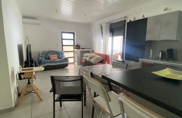 SAINT JOSEPH 97480 - VILLA TYPE F4 - BEAUX VOLUMES - QUARTIER R&Eacute;SIDENTIEL - PROCHE COMMODIT&Eacute;S