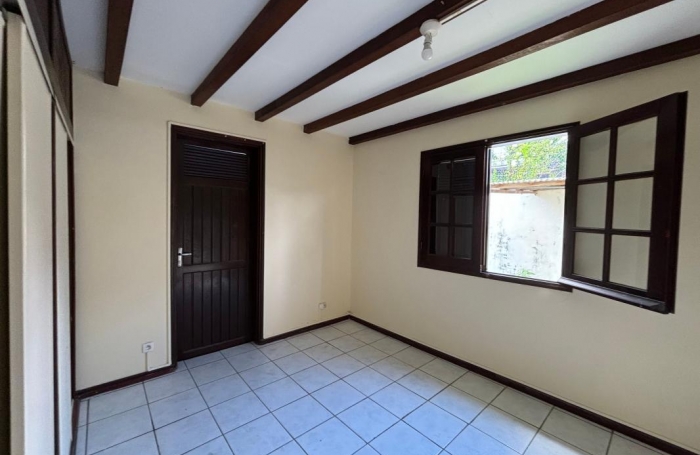 Vente Maison 158m&sup2; 5 pièces Le Tampon