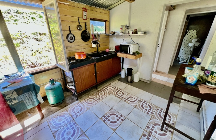 SAINT JOSEPH 97480 - MAISON F2 &Agrave; RAFRA&Icirc;CHIR - VASTE TERRAIN - ENVIRONNEMENT CALME