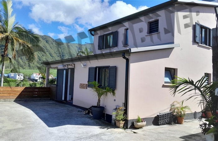 Location Maison 74m² 4 pièces Rivière Saint Louis