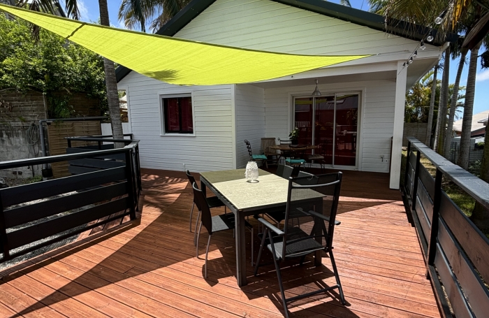 PETITE ILE 97429 - CHARMANTE VILLA FONCTIONNELLE - SECTEUR PRISÉ - VUE DEGAGÉE