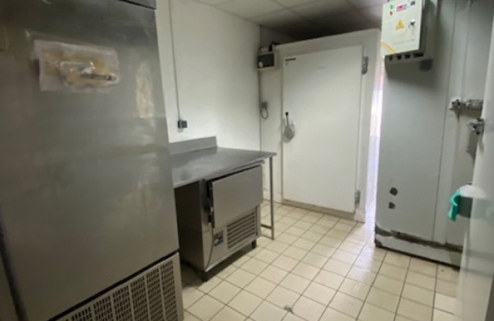 Vente Fonds de commerce 800m&sup2; 20 pi&#232;ces Saint Paul