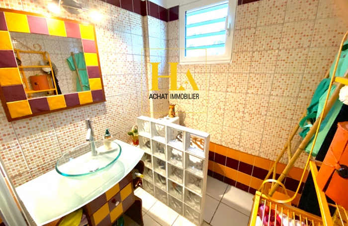 Vente Appartement 61m&sup2; 3 pi&egrave;ces Saint Gilles les Bains