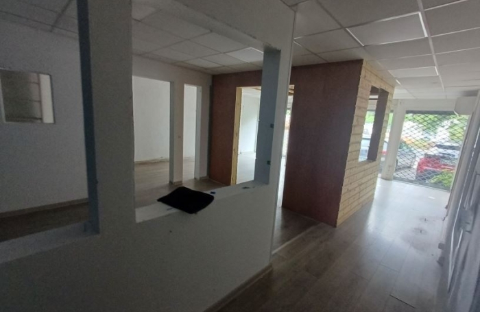 local 100m2 SAINT PAUL
