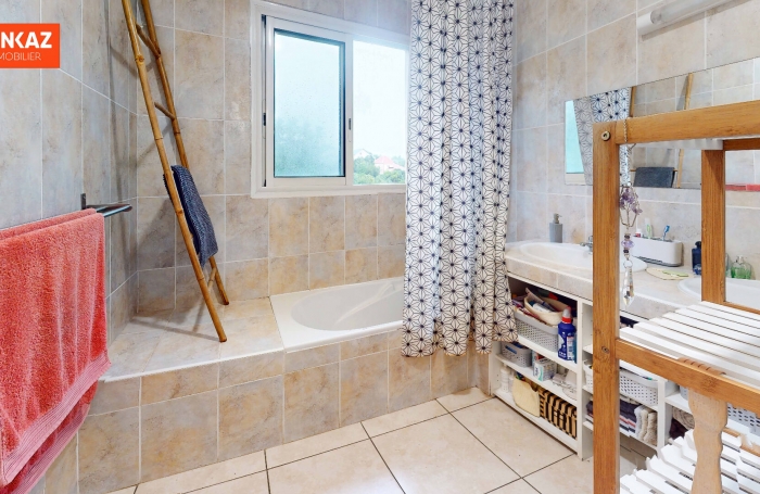 Vente Maison 82.72m² 3 pièces Etang-Sale