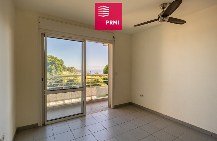 Vente Appartement 72.32m² 3 pièces Saint Gilles Les Hauts