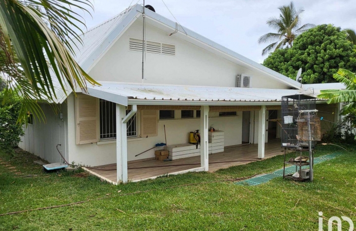 Vente Maison 150m&sup2; 4 pi&#232;ces Saint Gilles les Bains