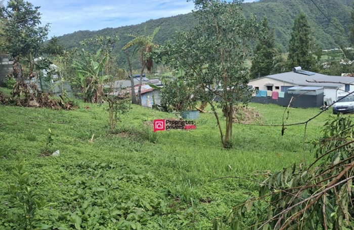 Vente Terrain 700m&sup2; Rivi&egrave;re Saint Louis