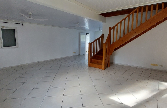 Villa T6 à Saint-Benoit proche GHER