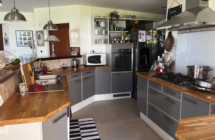 Vente Maison 151m&sup2; 5 pièces Saint Gilles les Bains