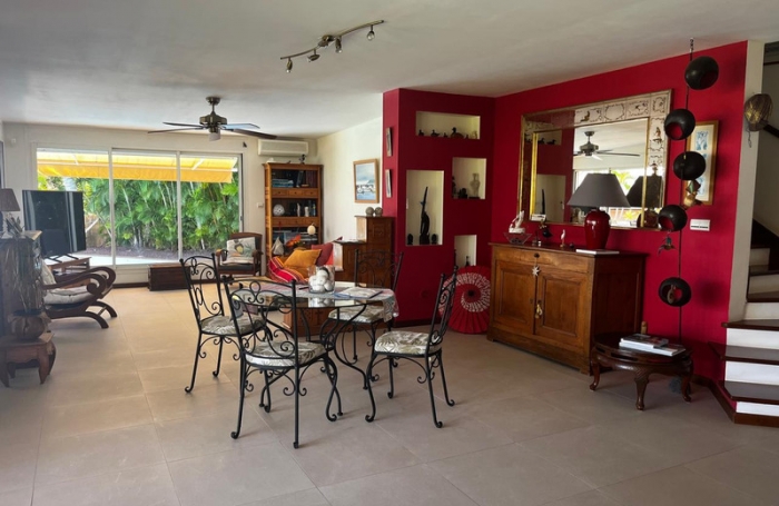 Vente Maison 151m&sup2; 5 pièces Saint Gilles les Bains