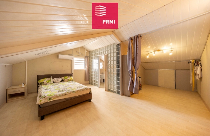 Vente Maison 218m&sup2; 8 pi&egrave;ces Saint Andr&eacute;