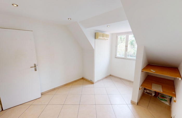 Vente Appartement 98m² 5 pièces Saint Denis
