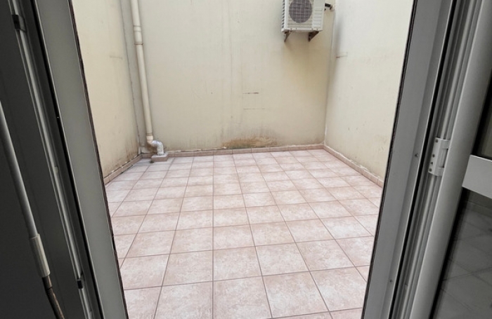 Vente Appartement 90m&sup2; 4 pi&#232;ces Sainte Suzanne