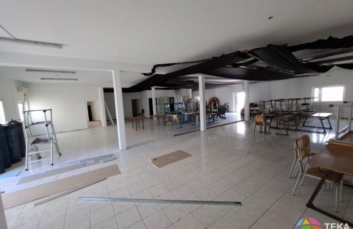 Location Local commercial 97490