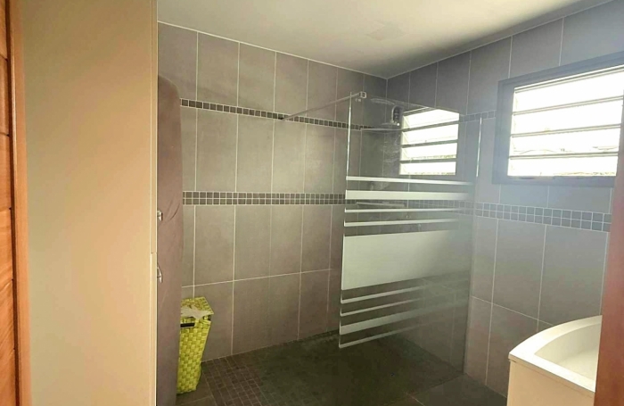 Vente Maison 140m&sup2; 5 pièces Saint-Beno&icirc;t