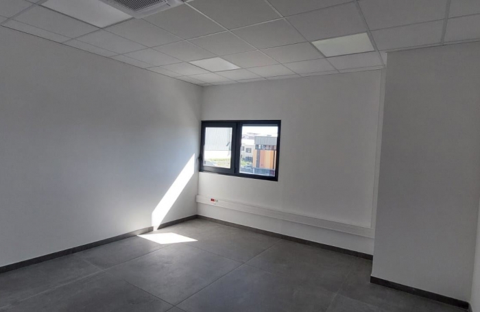 BUREAU/LOCAL PROFESSIONNEL DUPARC