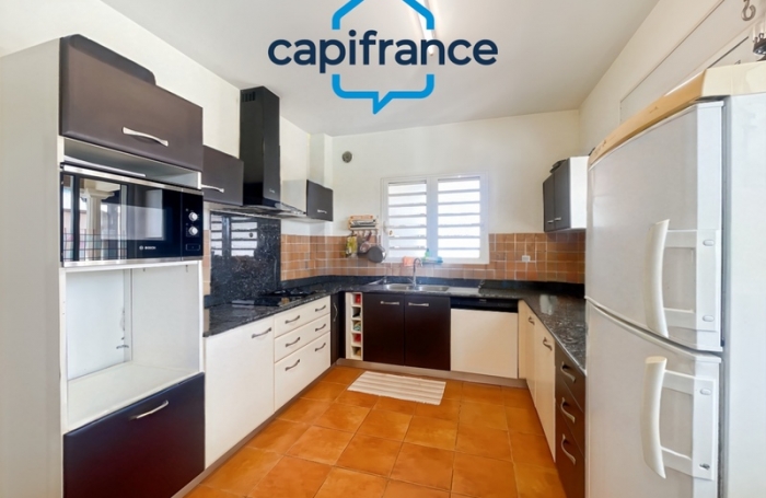 Vente Maison 197m&sup2; 8 pi&#232;ces Sainte Suzanne