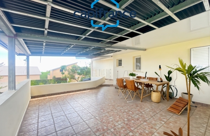 Vente Maison 197m&sup2; 8 pi&#232;ces Sainte Suzanne