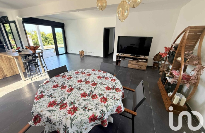 Vente Maison 146m&sup2; 5 pi&#232;ces Sainte Rose