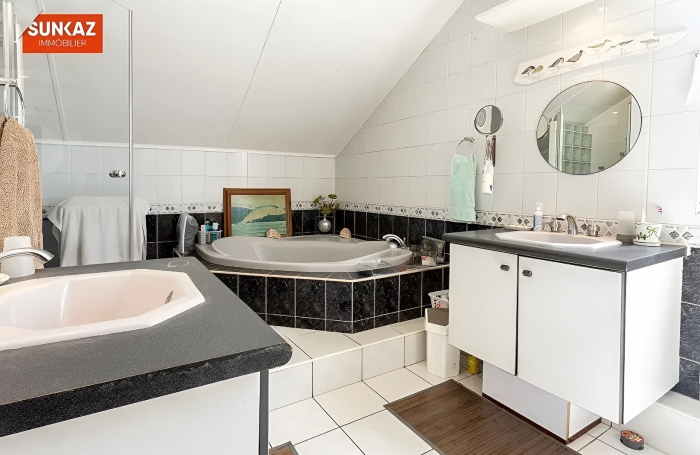 Vente Maison 176m² 6 pièces Saint-Leu