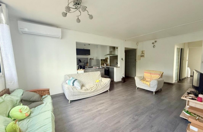 Vente Appartement 77m&sup2; 4 pièces Saint-Pierre