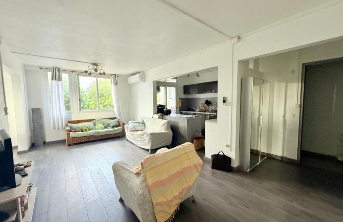 Vente Appartement 77m&sup2; 4 pièces Saint-Pierre