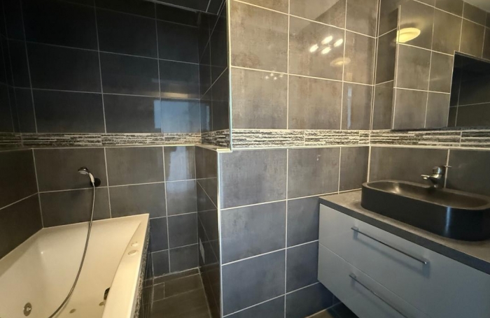 Vente Appartement 77m&sup2; 4 pièces Saint-Pierre