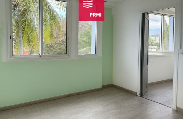 Vente Appartement 79m&sup2; 4 pi&egrave;ces Saint-Pierre