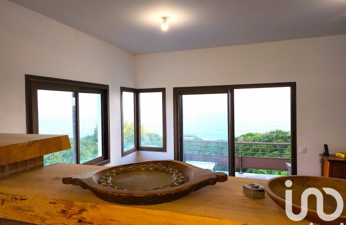 Vente Divers 410m&sup2; 8 pi&#232;ces Petite île