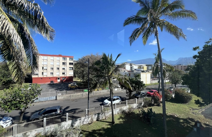 APPART T4 FRONT DE MER DE SAINT PIERRE