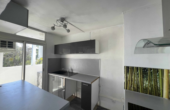 APPART T4 FRONT DE MER DE SAINT PIERRE