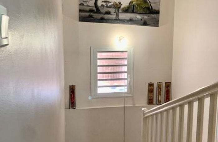 Vente Maison 193m&sup2; 6 pi&#232;ces Saint Gilles les Bains