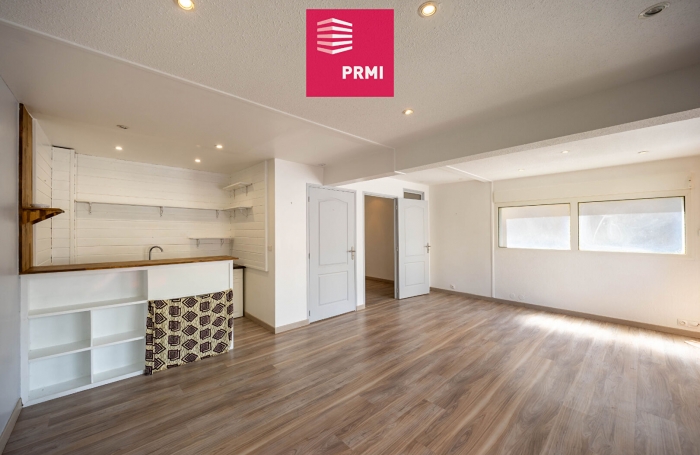 Vente Local commercial 42m² 2 pièces Saint-Leu