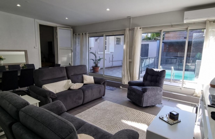 Vente Maison 255m&sup2; 6 pi&#232;ces Saint Louis