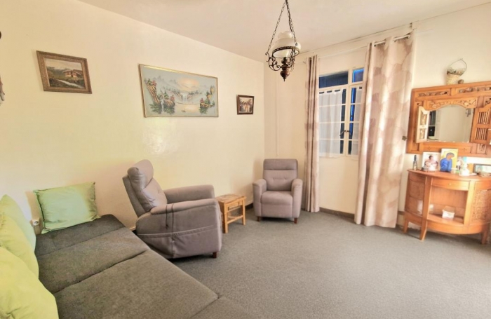 Vente Maison 92.5m&sup2; 6 pièces Saint Denis