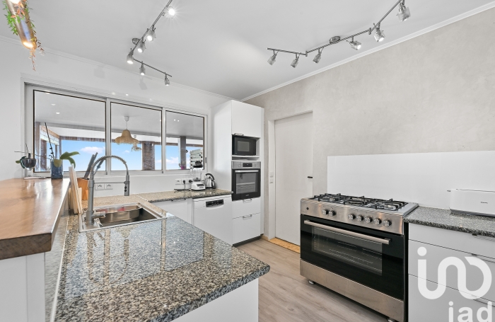 Vente Maison 215m&sup2; 9 pièces Saint-Leu