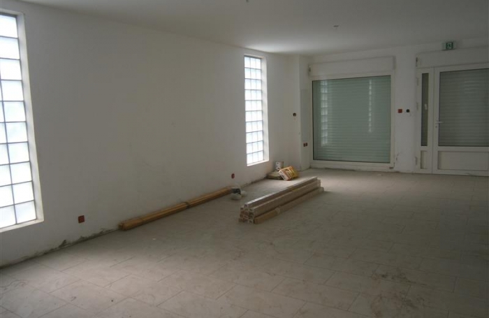 Location Local commercial 40m² Saint Louis