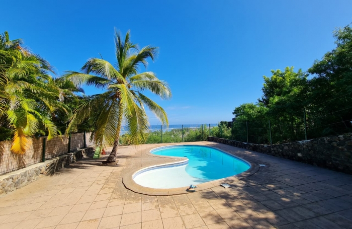 Vente Appartement 69.73m&sup2; 3 pi&#232;ces Saint Gilles les Bains