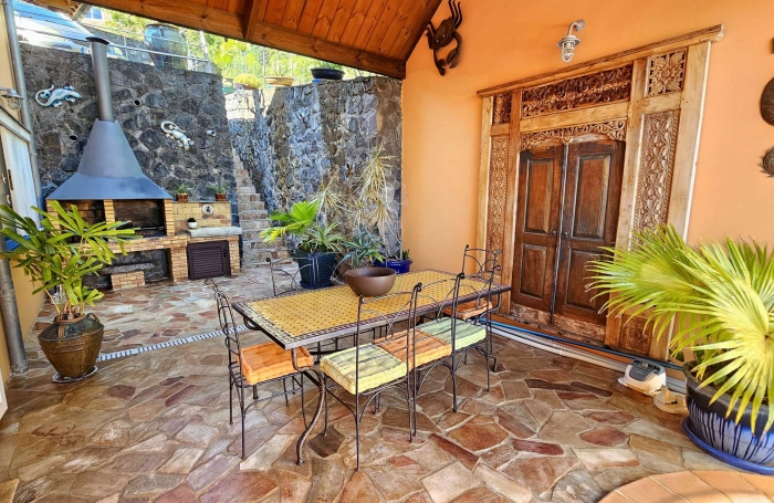 Vente Maison 210m&sup2; 5 pi&#232;ces Saint Denis