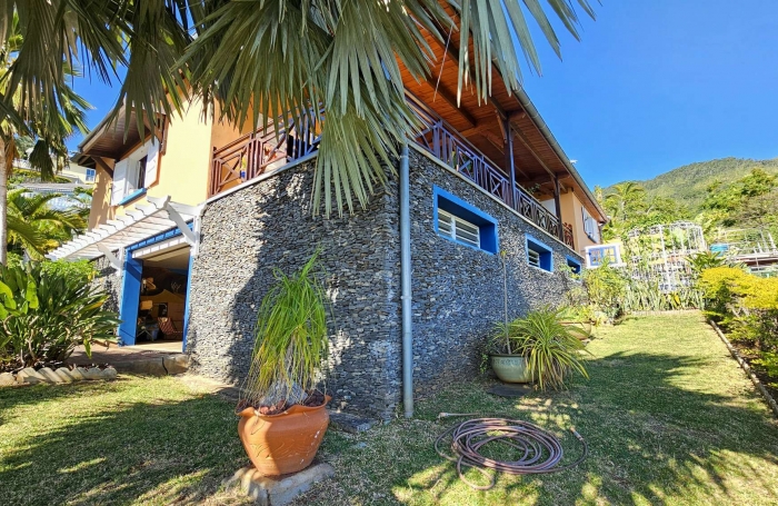 Vente Maison 210m&sup2; 5 pi&#232;ces Saint Denis