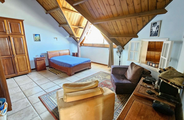 Vente Maison 210m&sup2; 5 pi&#232;ces Saint Denis