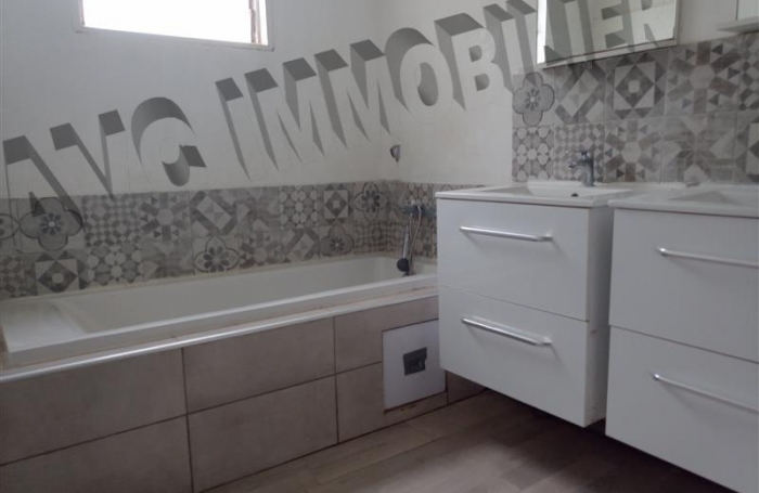 Location Maison 117m² 5 pièces Bois de Nefles St Paul