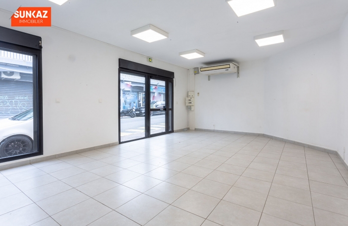 Location Local commercial 50m² Saint-Pierre