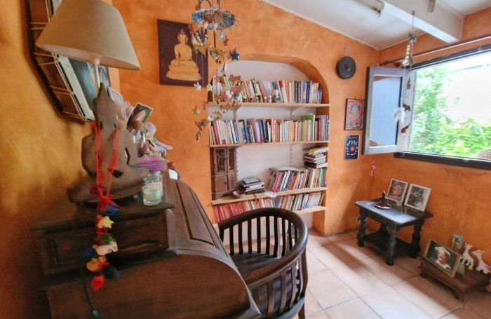 Vente Maison 233m&sup2; 8 pi&#232;ces La Possession
