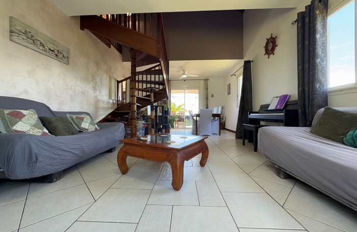 Vente Maison 150.06m&sup2; 5 pi&egrave;ces Sainte Clotilde