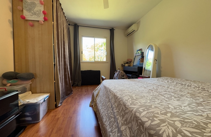 Vente Maison 150.06m&sup2; 5 pi&egrave;ces Sainte Clotilde